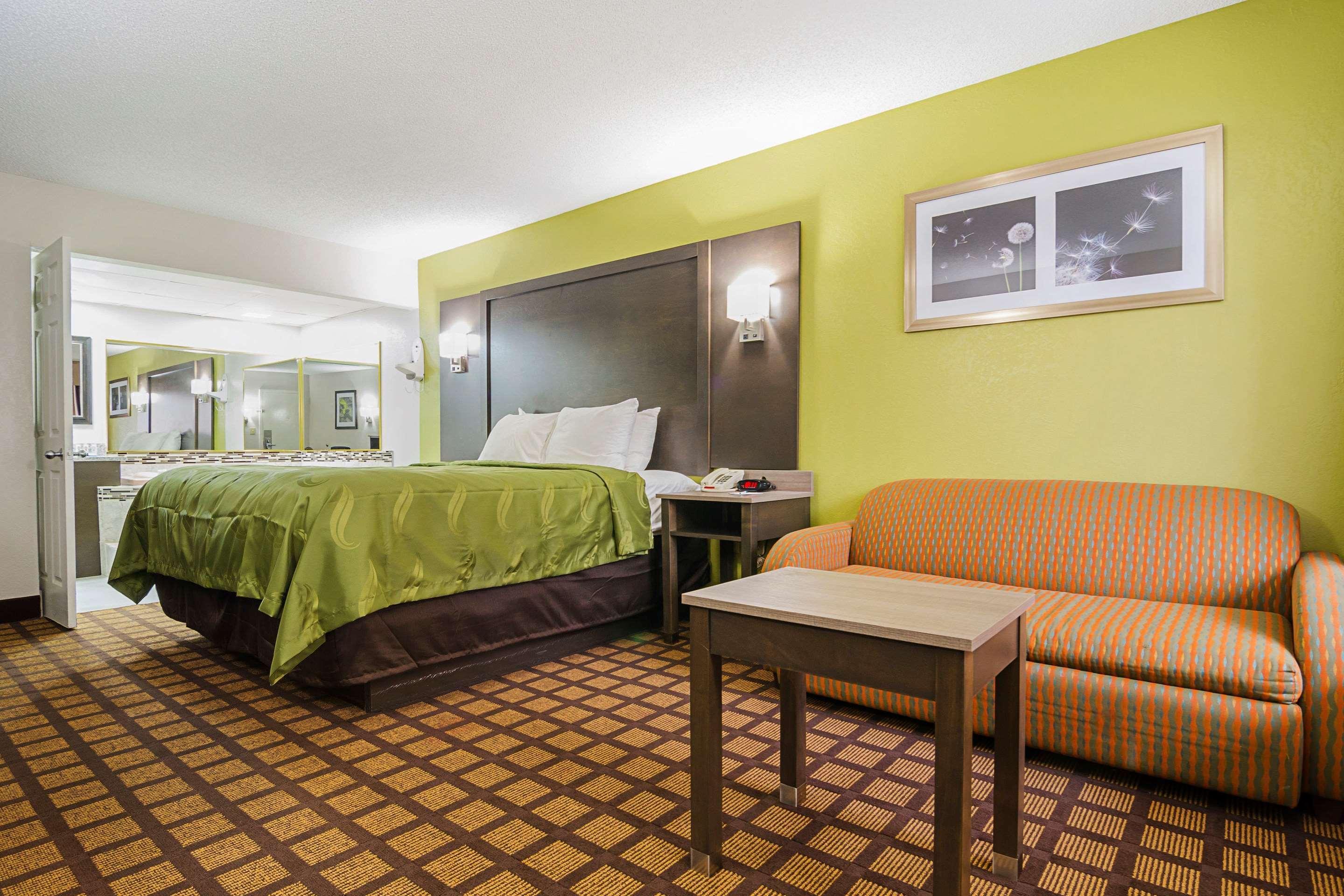 Quality Inn Raeford Exterior photo