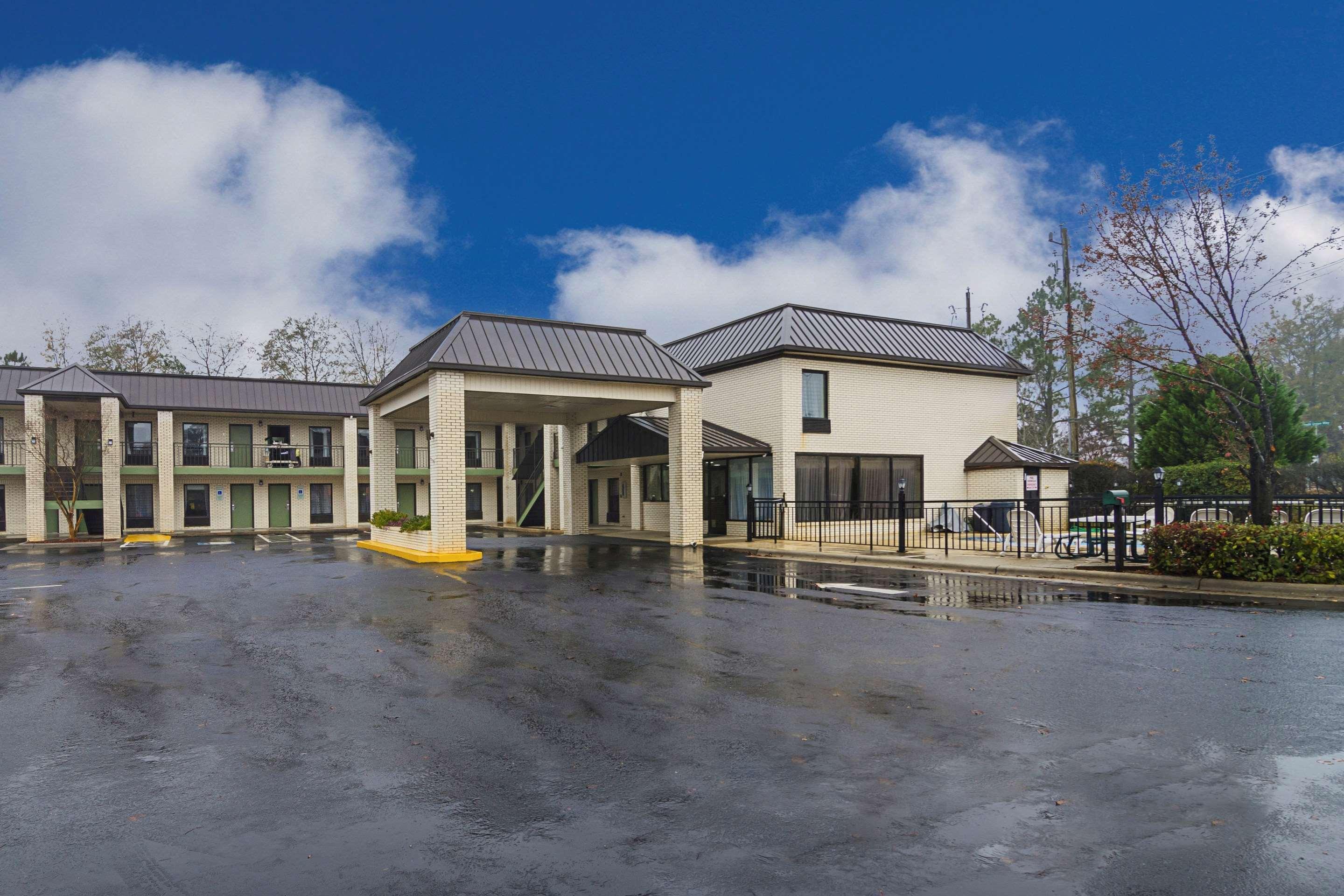 Quality Inn Raeford Exterior photo